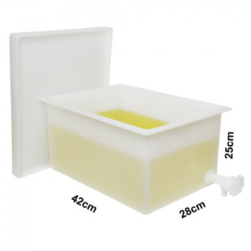 Bel-Art Heavy Duty Polyethylene Rectangular Tank with Top Flanges and Faucet; 16.5 x 11 x 10 in.